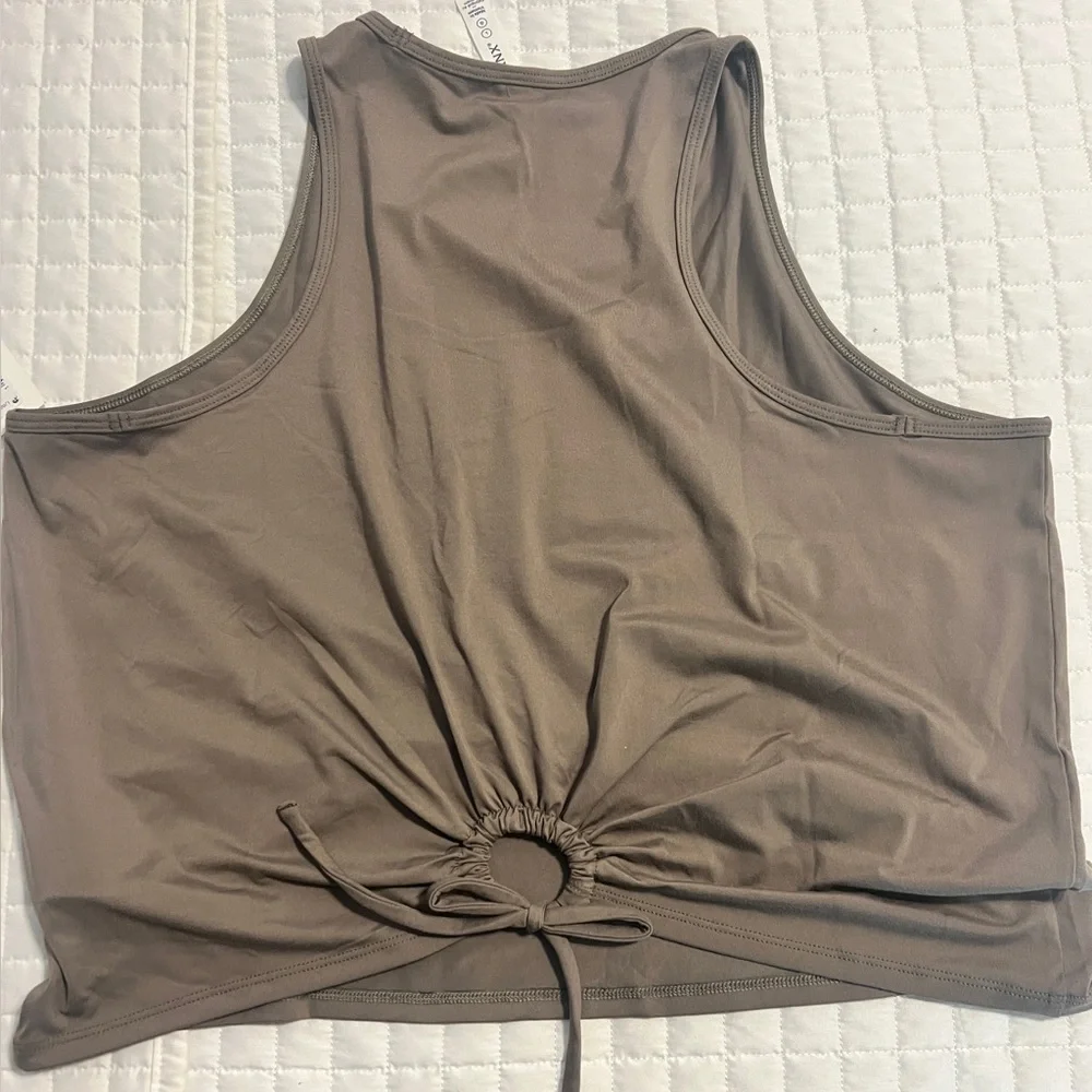 SPANX Women's NWT Butter Keyhole tank top in Smoke. Sleeveless. Size large. - Picture 3 of 3